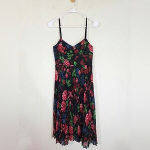 Club Monaco Midi Pleated Dress Black Floral Print Spaghetti Straps Vacay Size 2